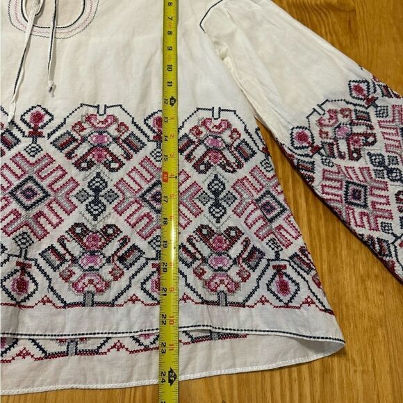 CHELSEA AND VIOLET Embroidery Top White And Pink Womens SIZE Medium - Picture 6 of 10